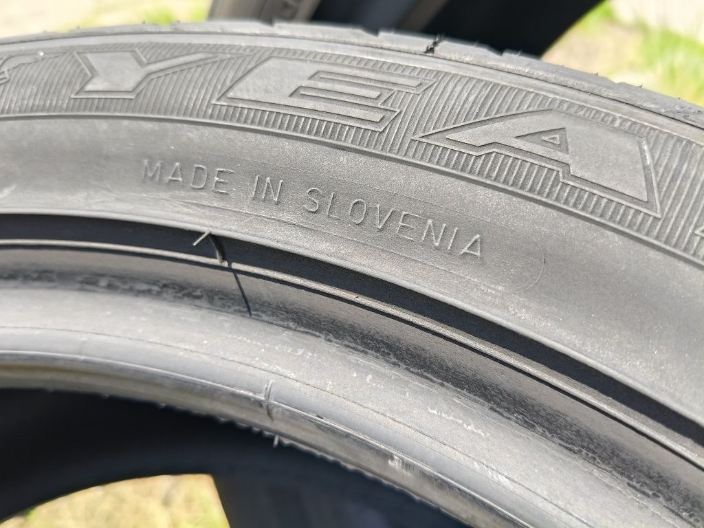 Літні шини Goodyear 215/50 R17