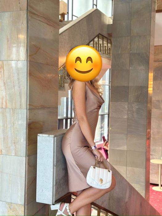 Продам вечірню сукню, чудовий стан