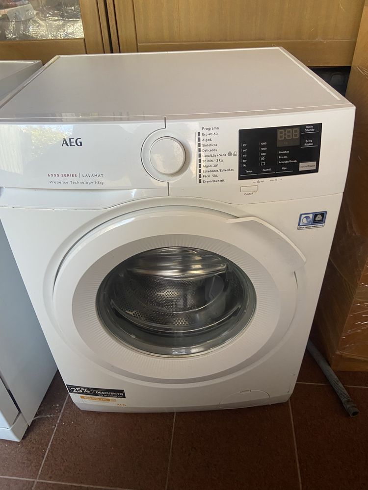 Maquina de levar roupa AEG