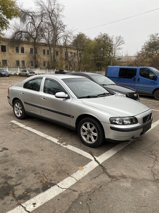 Свіжопригнане авто