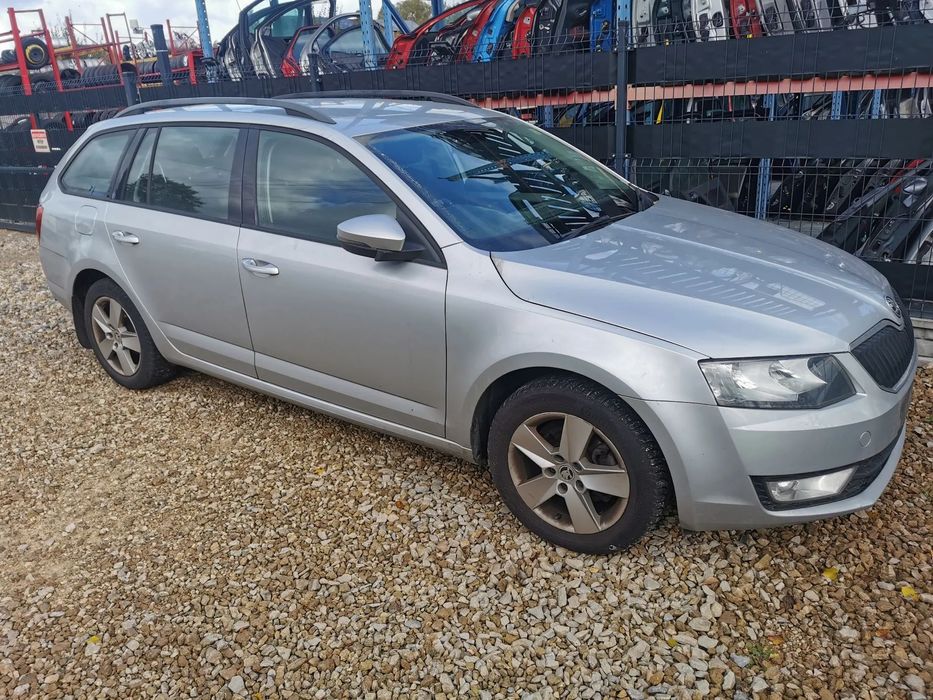 Na części Skoda Octavia III 2.0 TDI CRMB LA7W Drzwi Klapa Zderzak