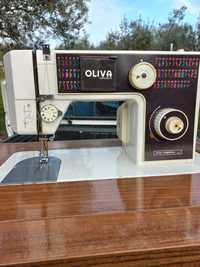 Máquina de Costura Elétrica Oliva