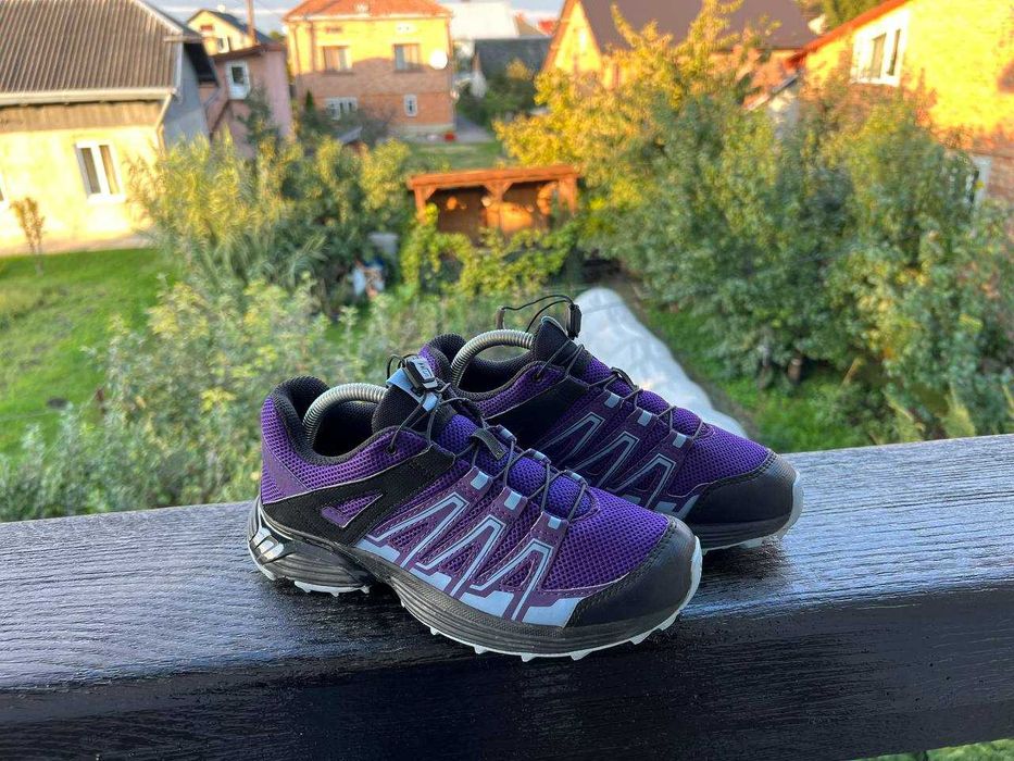 Трекінгові кросівки Salomon