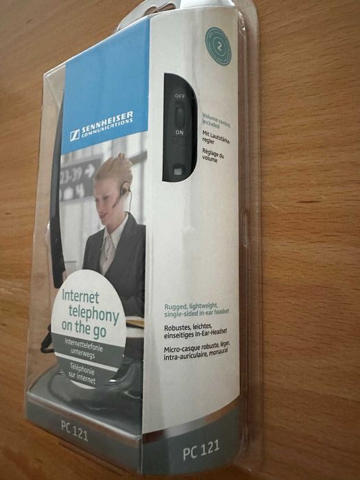 Wired Sennheiser Earpiece with Microphone64550651464449121