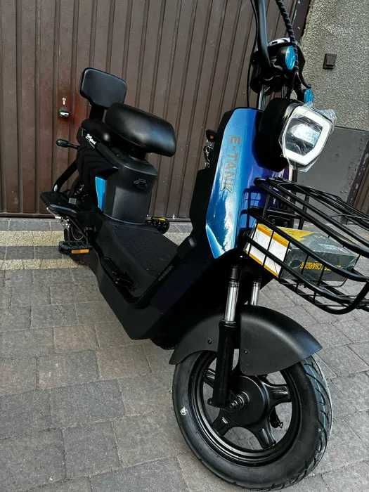 SKUTER ELEKTRYCZNY 250WAT e-TANK Duży Koszyk Oparcie Ledy Raty Dostawa