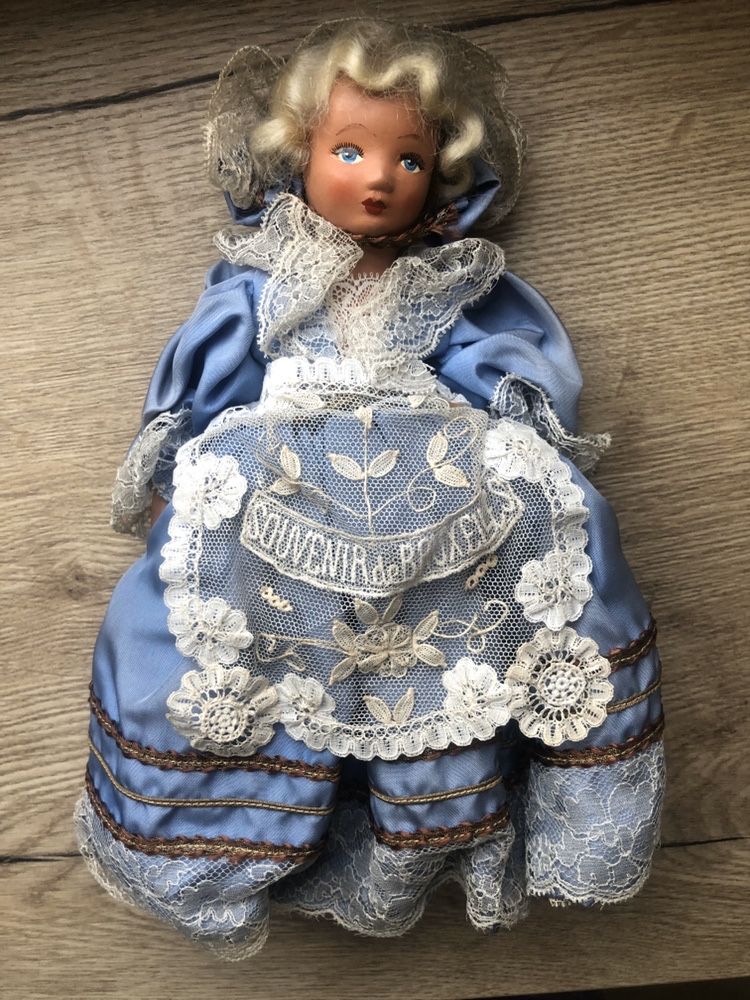 Фарфоровая кукла из Франции
