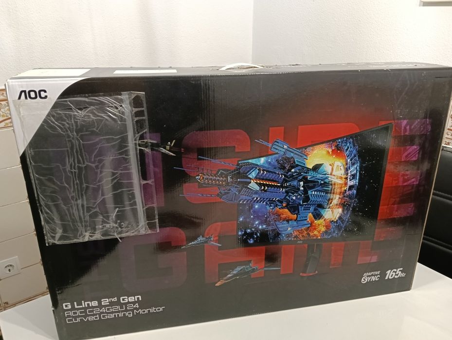 Monitor AOC 24 LCD Display danificado