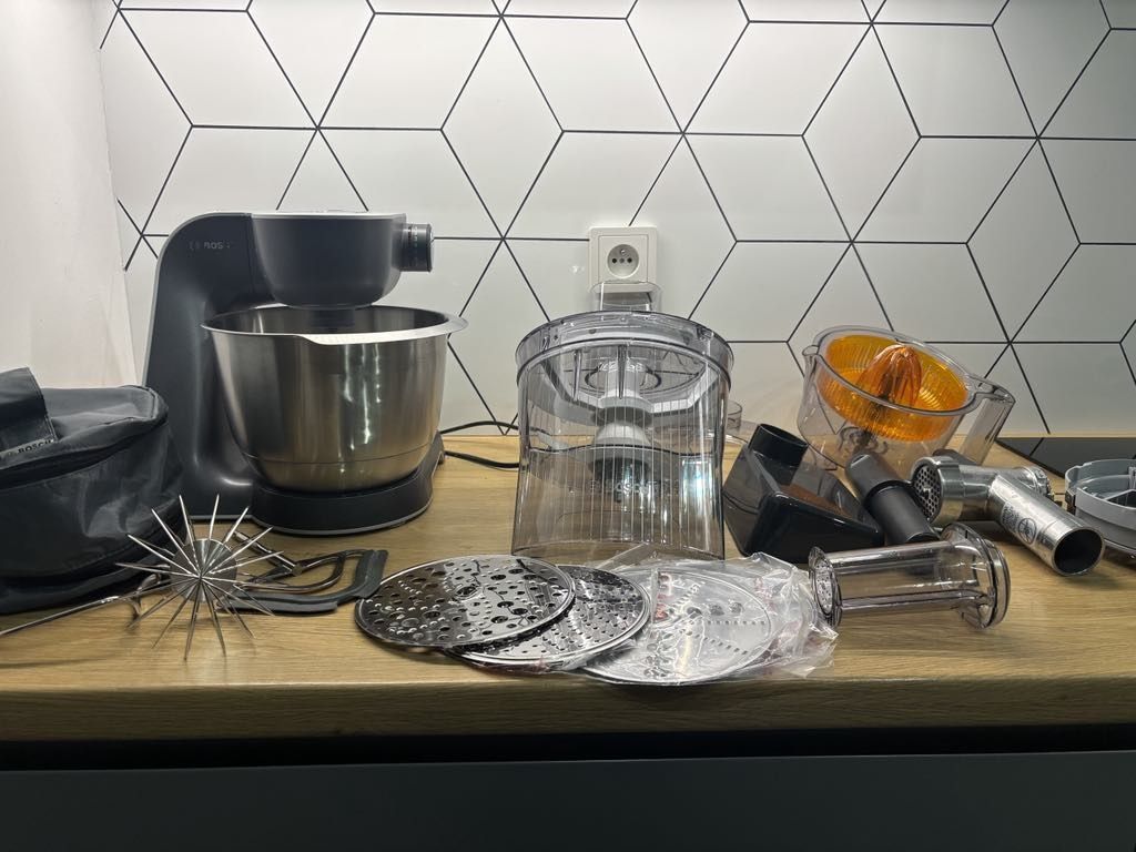 Robót Bosch Mum 5