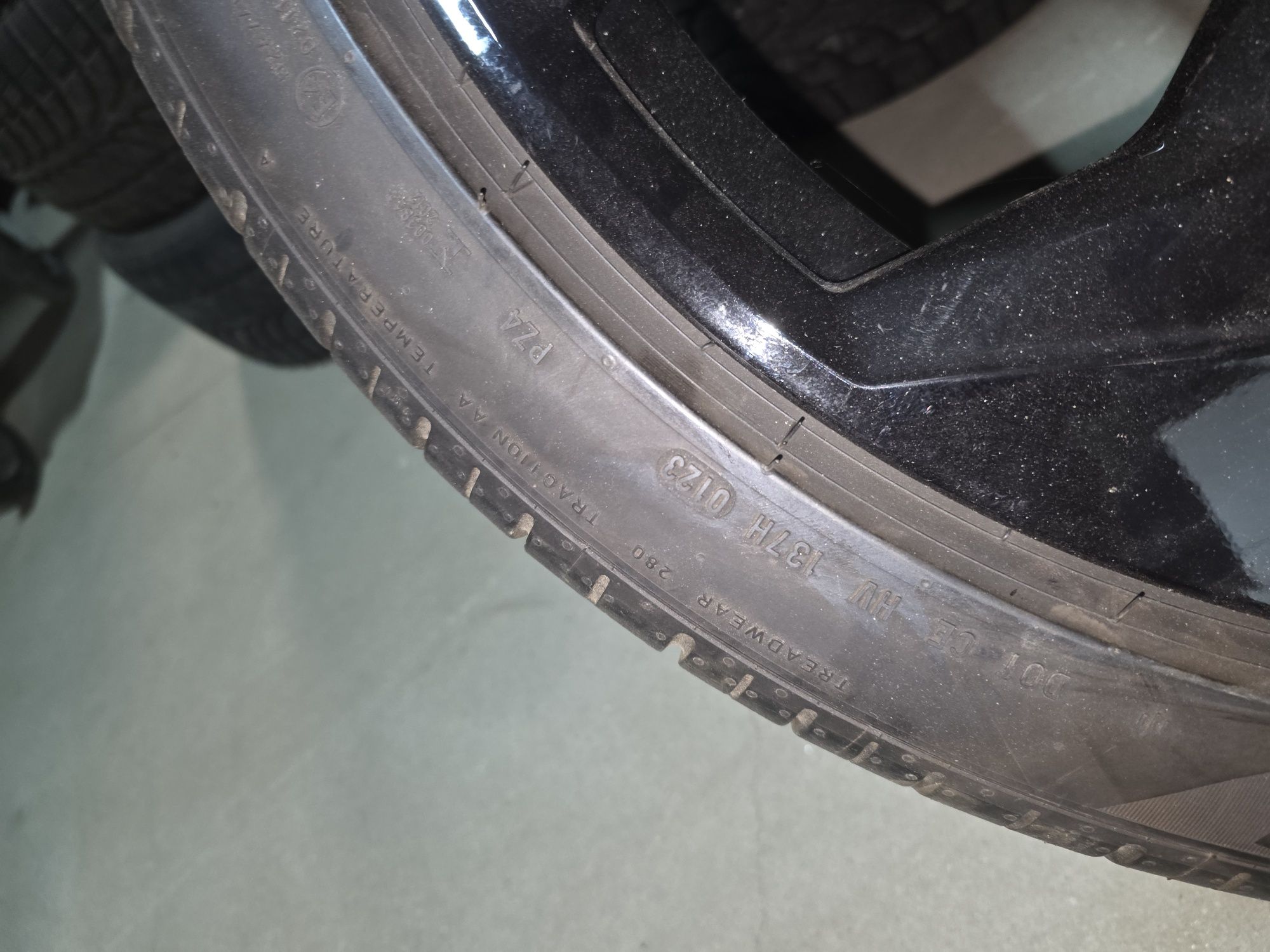 Sprzedam Oponę 295/35R23 PIRELLI