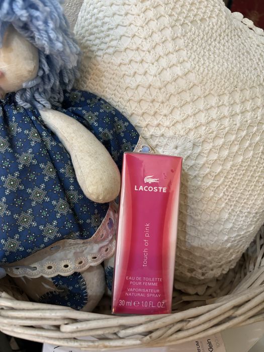 Perfumes (Calvin klein, Lacoste e Elizabeth Arden)
