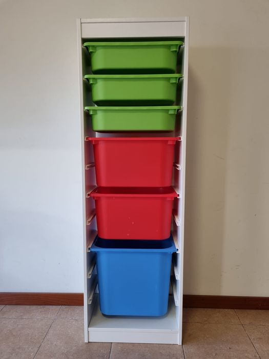 Estrutura com gavetas Ikea