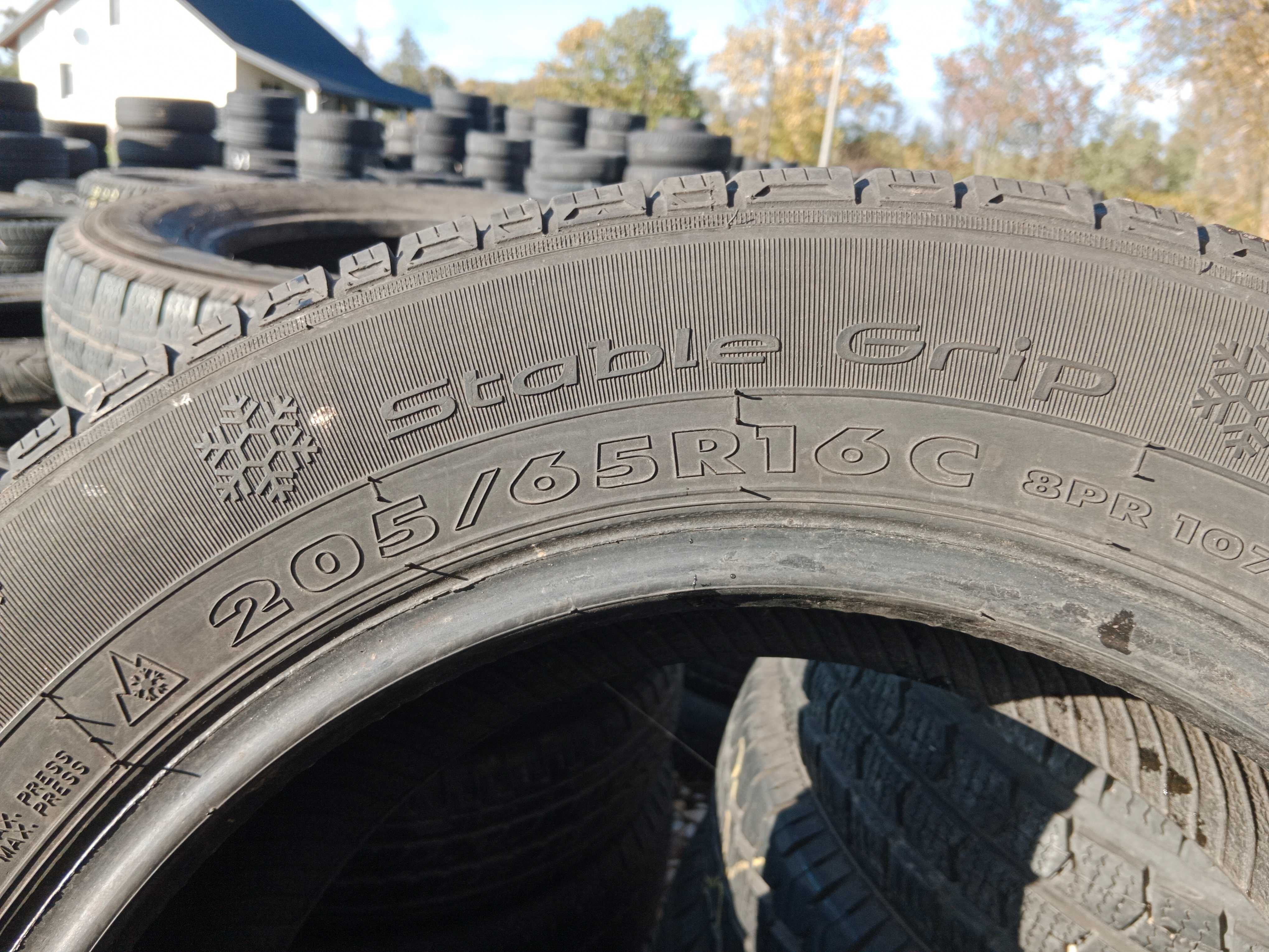 Opona używana 205/65R16C Torque WTQ5000 1szt.