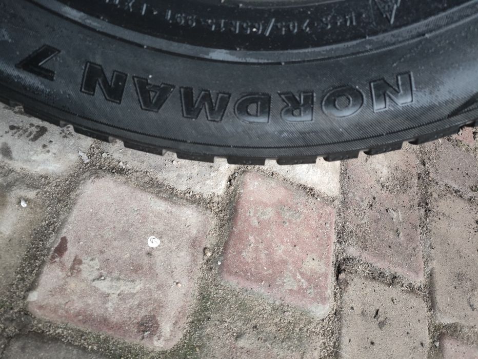 Зимові шини 205/65 r15