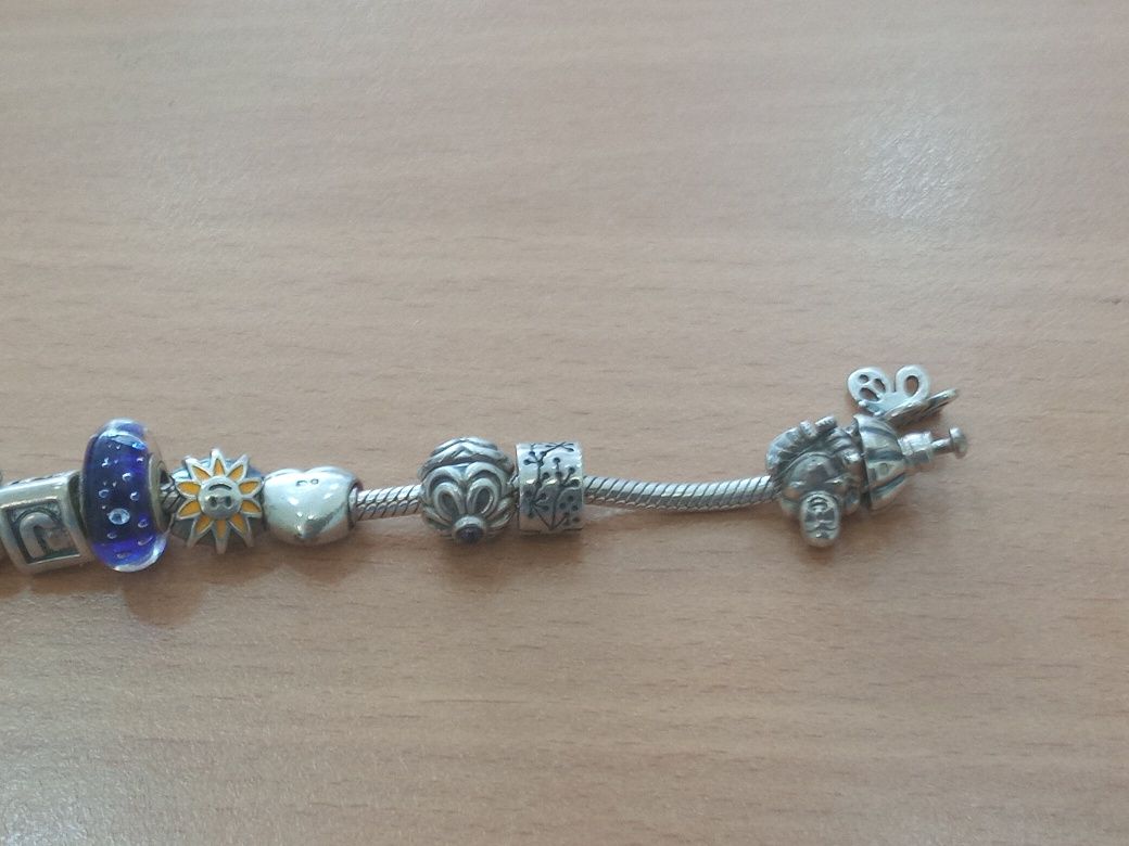 Pulseira Pandora Original com 18 peças