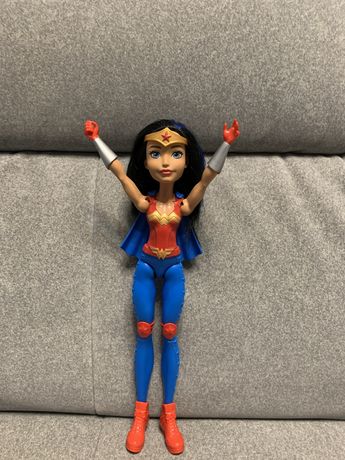 Lalka Wonder Women super bohaterowie