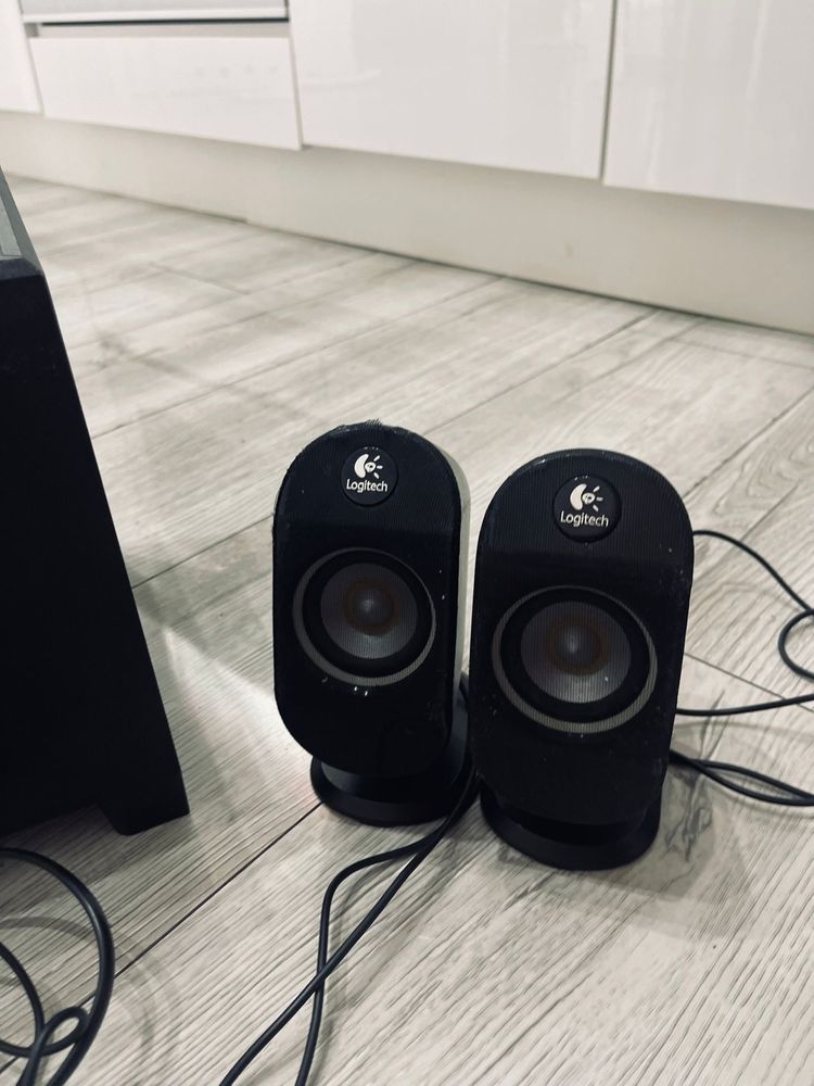 Głośniki Logitech X-210 z subwooferem, 100% sprawne,