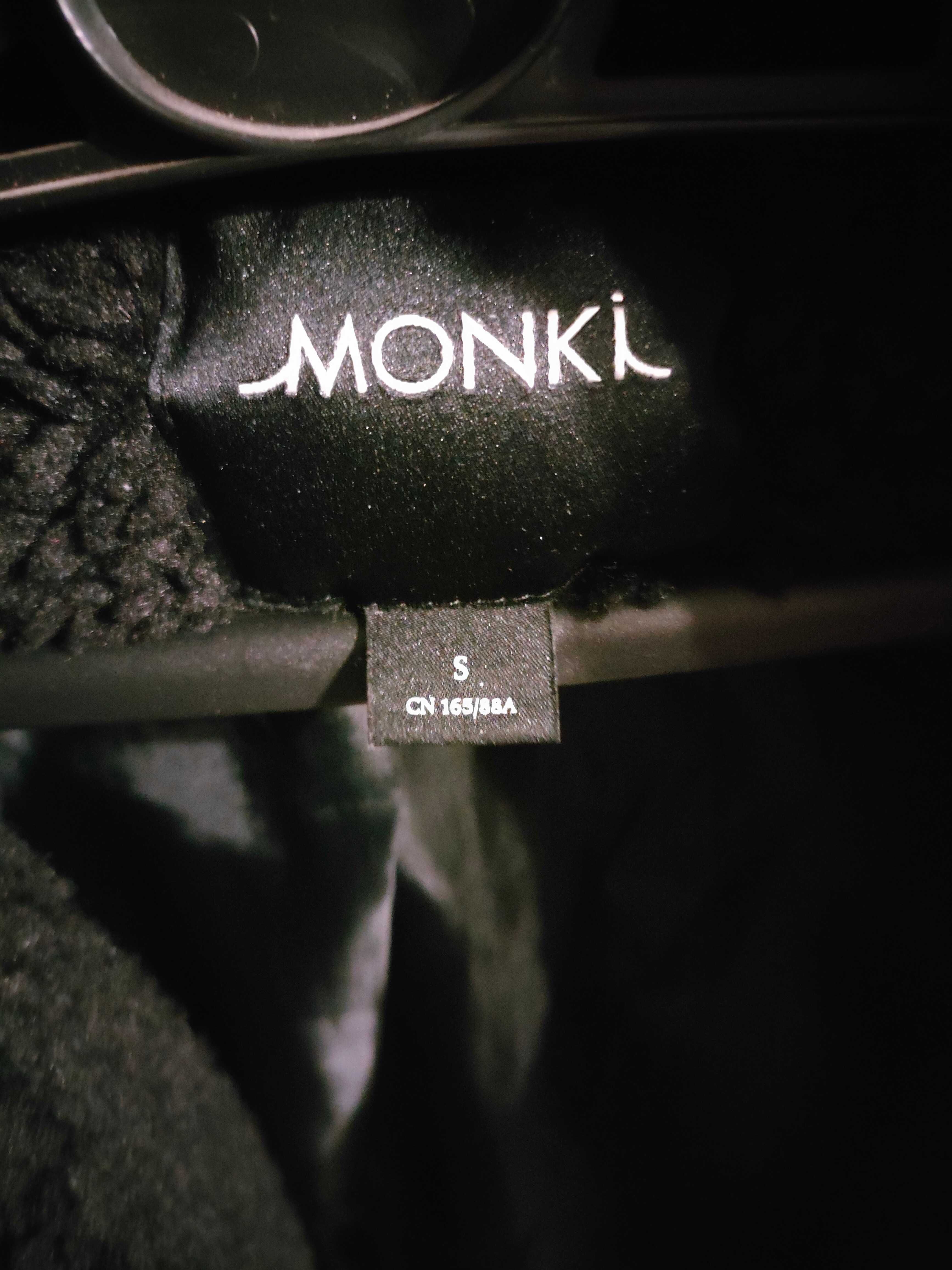 Sprzedam płaszcz z sztucznego misia oversize firmy Monki
