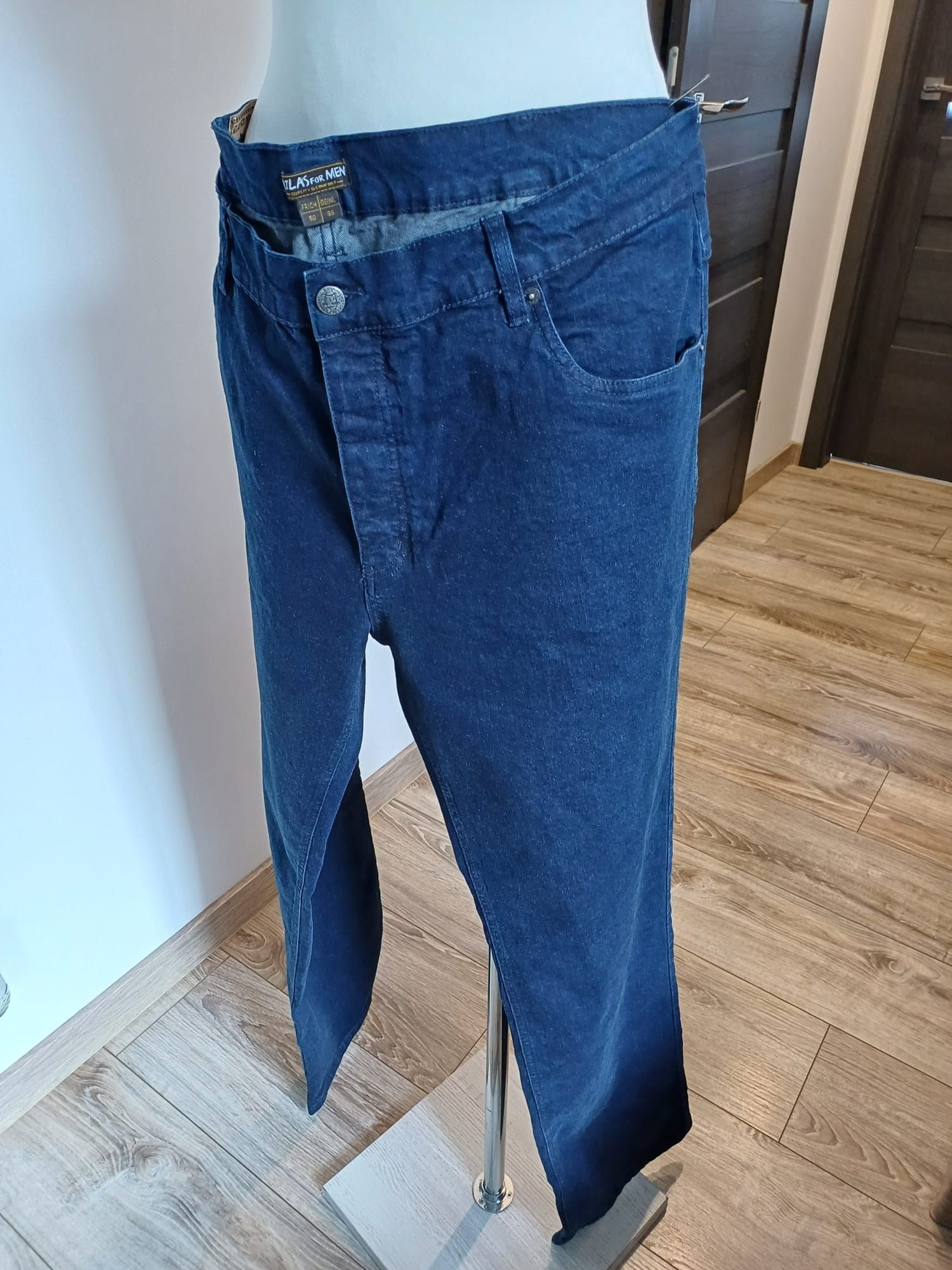 Spodnie męskie granatowy jeans Atlas for Men rozm 2XL.