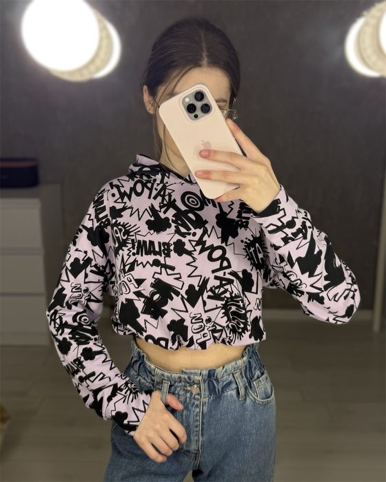 Вкорочена кофта на зятажках