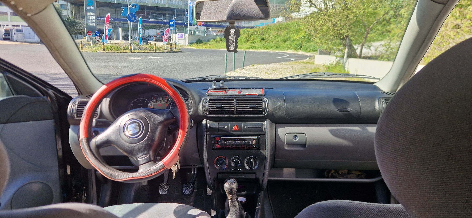 Seat leon 1m 1.6 221mil km
