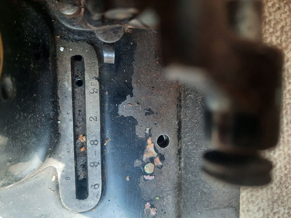 Продам машинку швейную