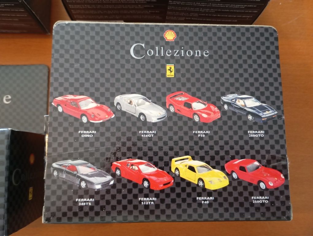 Coleção completa da Ferrari.