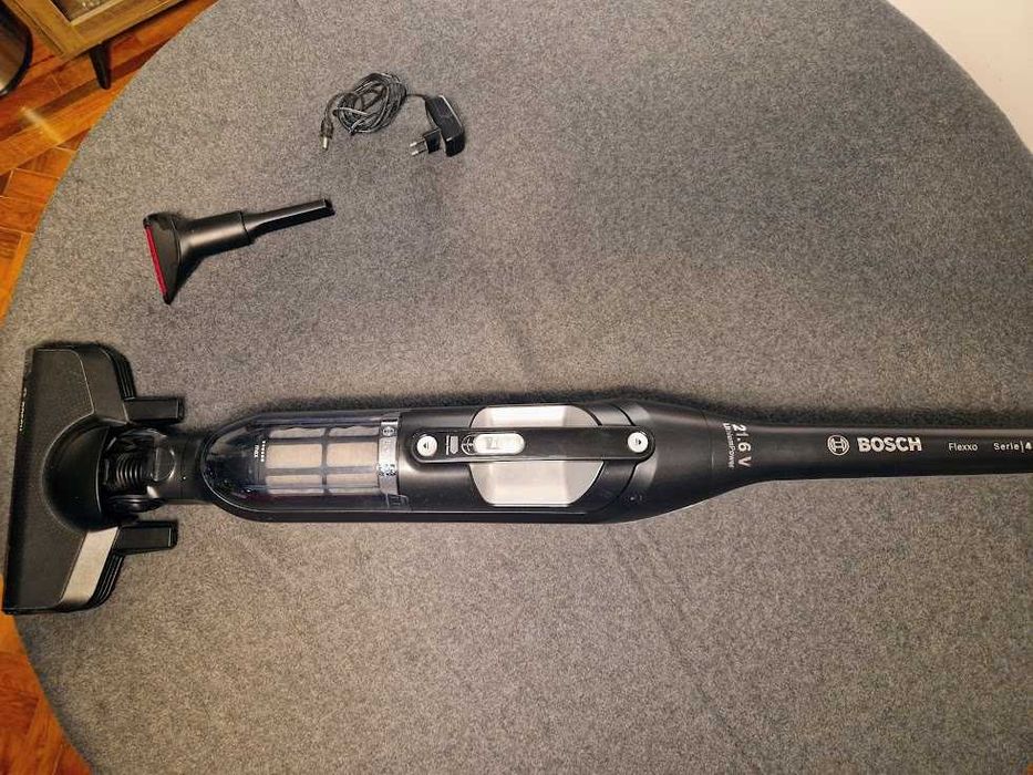 Aspirador Vertical e Portátil Bosch Serie 4 Flexxo Preto