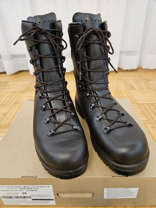 Buty wojskowe brązowe rozmiar 43 wz.933A/MON DEMAR