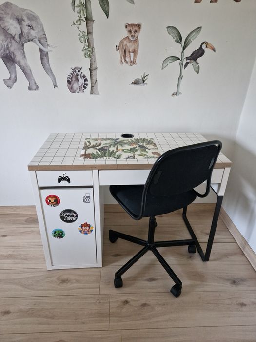 Biurko ikea wraz z krzesłem
