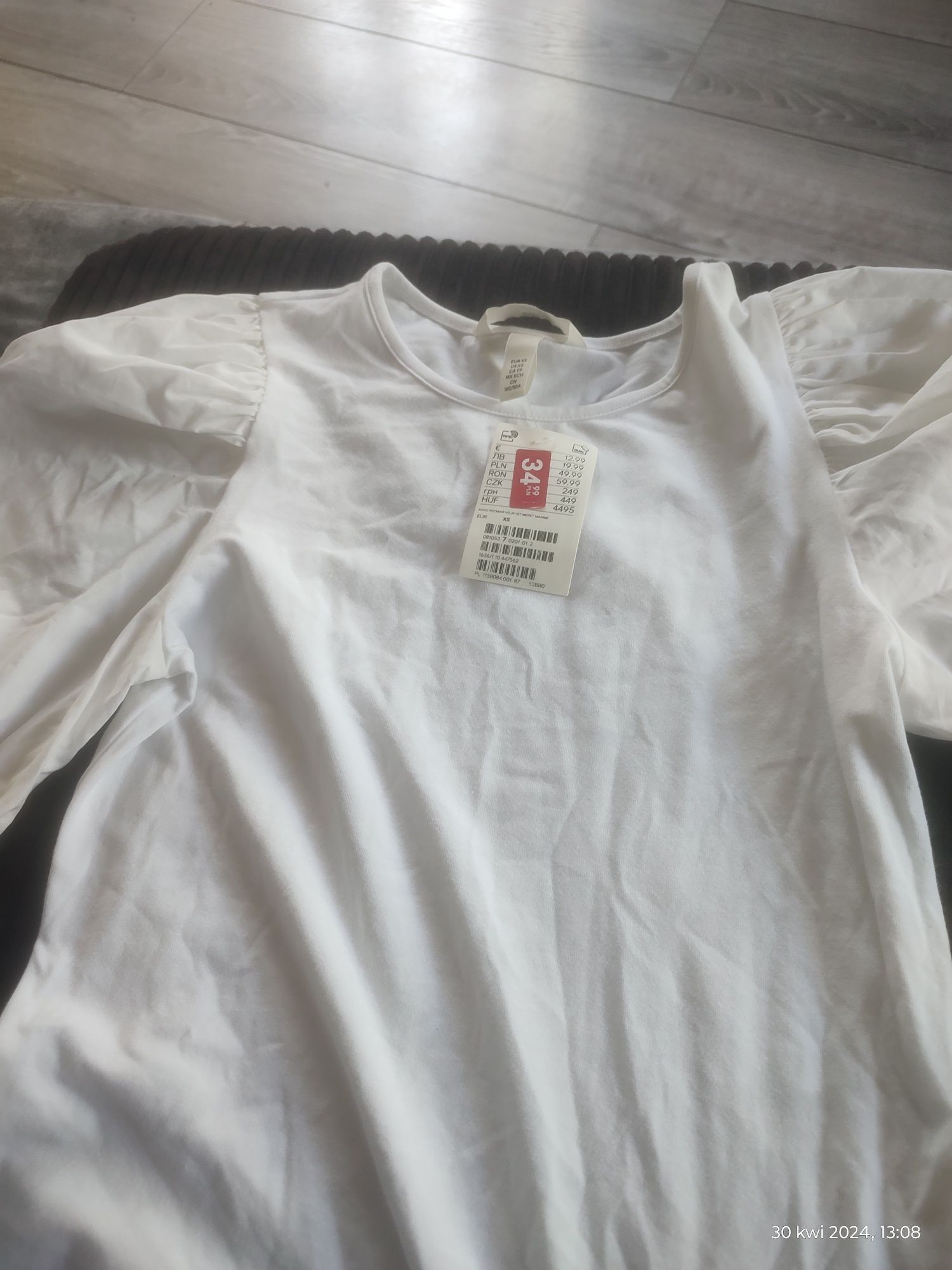 Bluzeczka r xs z koszulowymi rekawami