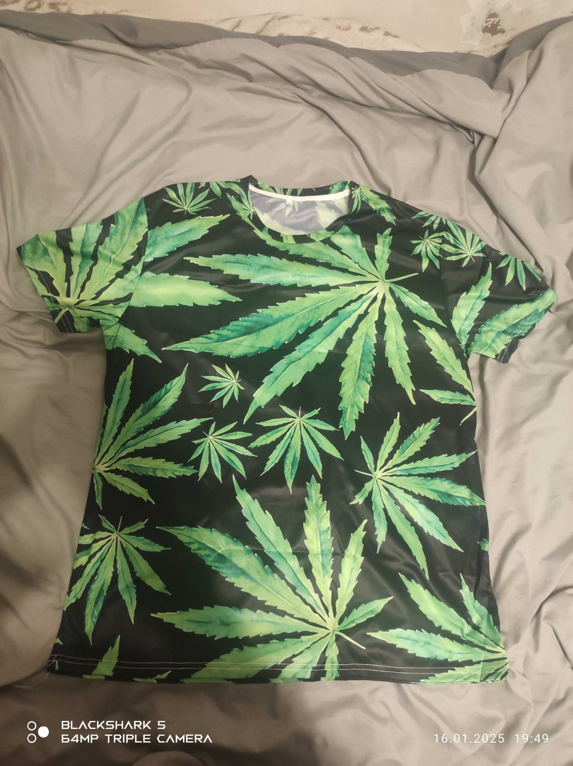 T-shirt z nadrukiem Konopi