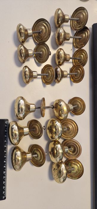 Puxadores de armário / roupeiros