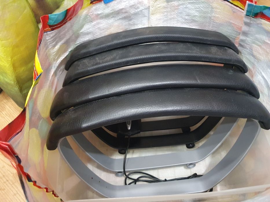 braços de apoio de 3 cadeiras