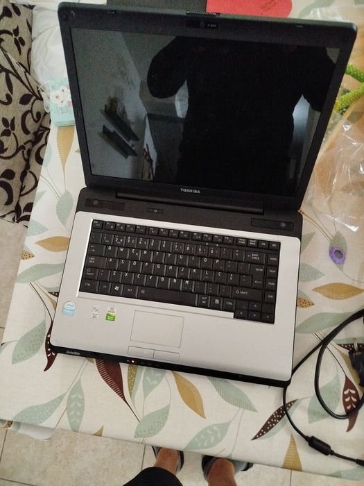 Toshiba Satellite A200-2B7