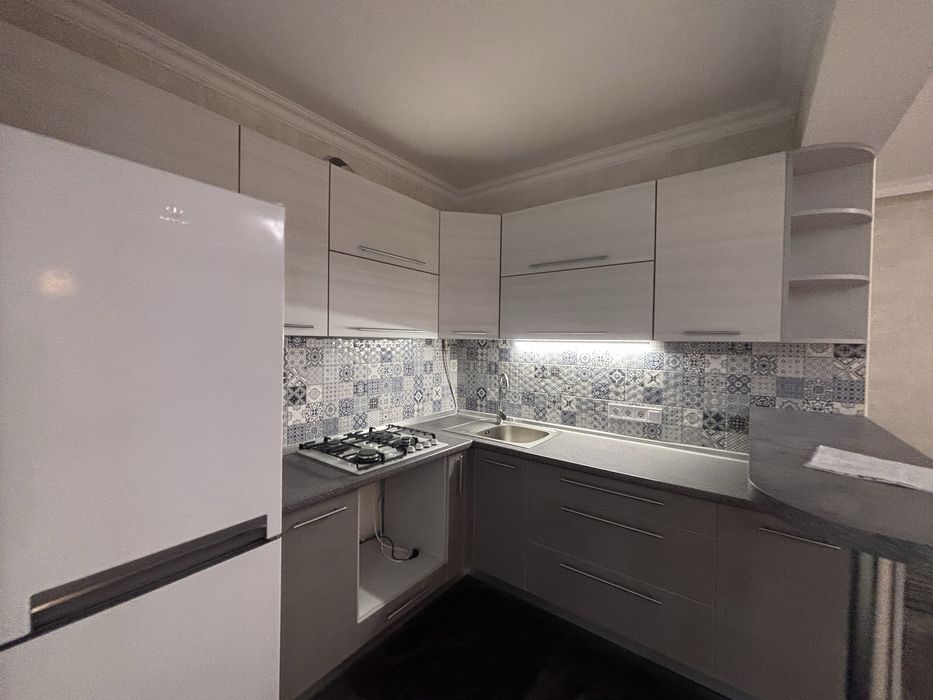 1 ком. квартира Ремонт. Кирпичный дом. Газ Центр