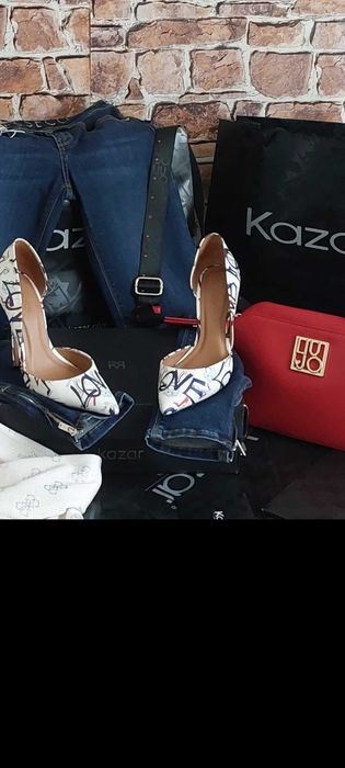 Białe skórzane szpilki damskie Marki Kazar