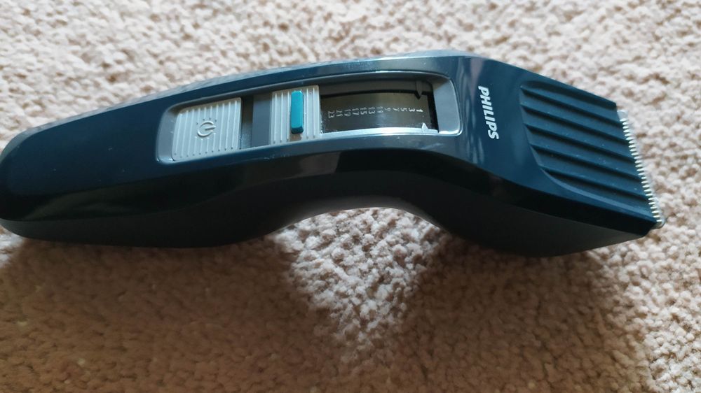 Єлектро бритва Philips