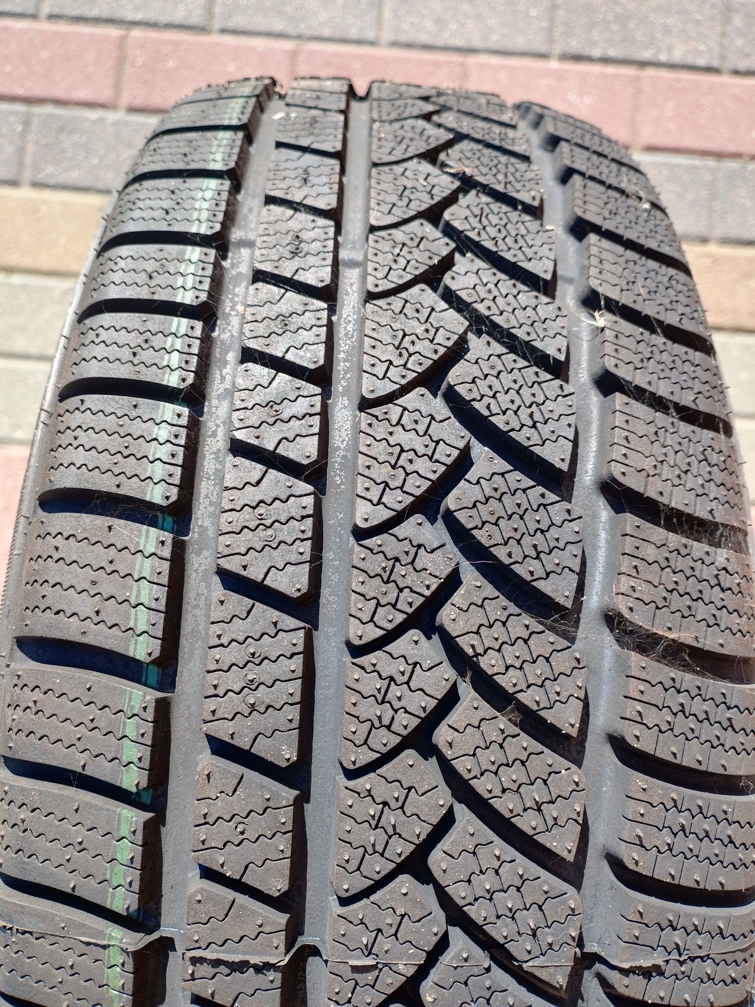 Nowa Opona 235/55 R17 PROFIL Pro Snow 790