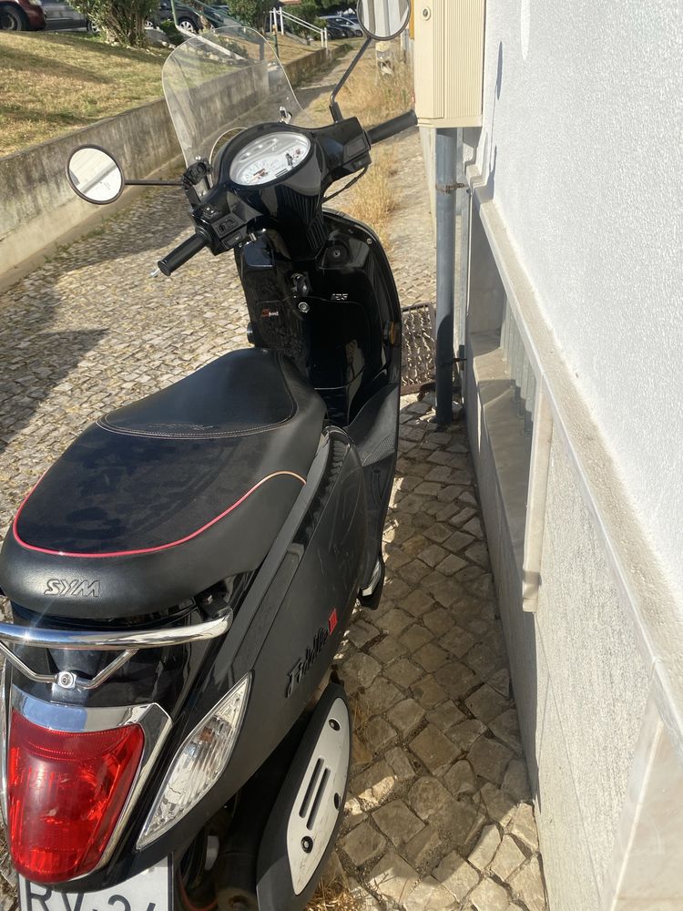 Scooter SYM Fiddle III