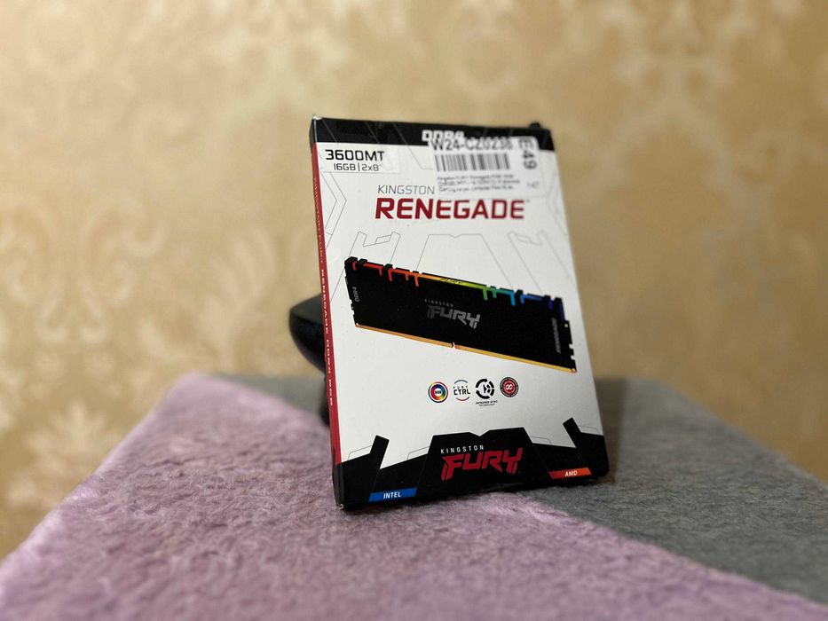 ОЗУ / RAM Kingston Fury Renegade RGB DDR4 16GB (2×8GB) 3600MHz CL16