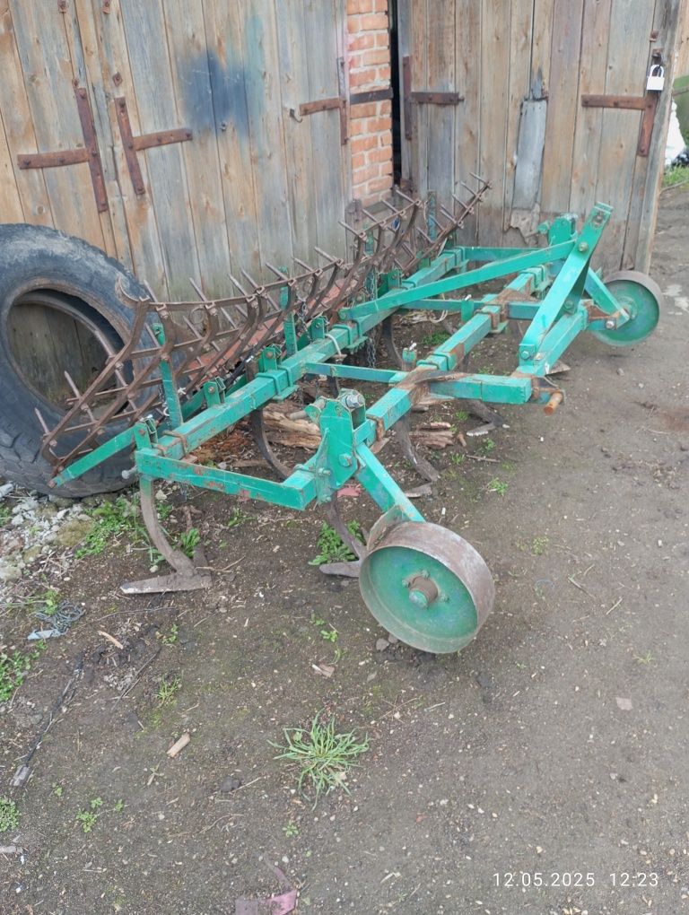 Продам культиватор і прицеп...