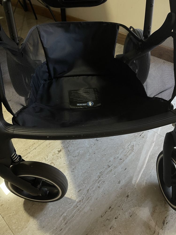 Cybex Balios S Lux Moon Black 2025 Прогулянкова коляска