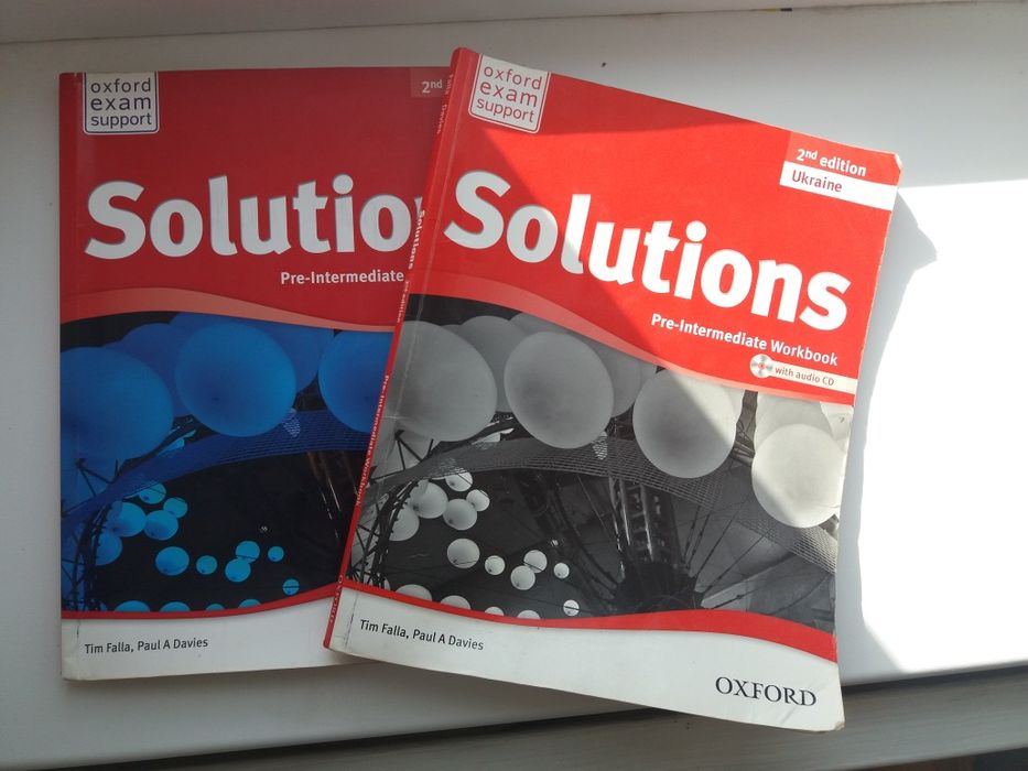 Книжка та зошит для удосконалення англійської Solutions