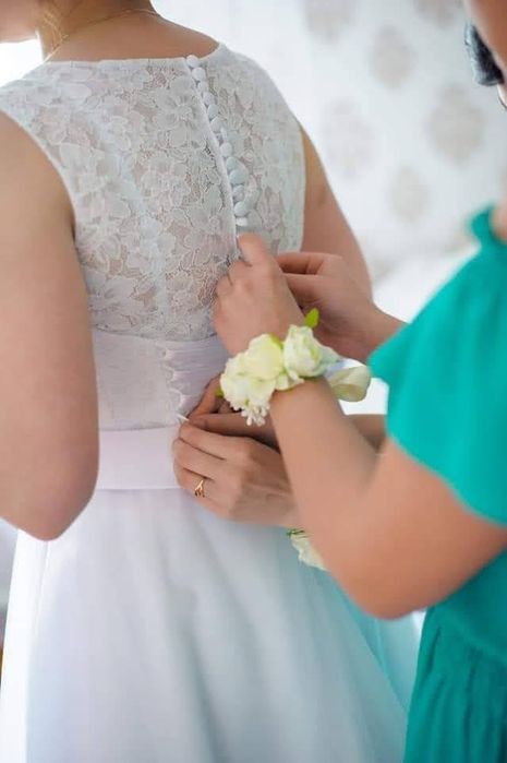 Продам Весільну сукню  білого кольору