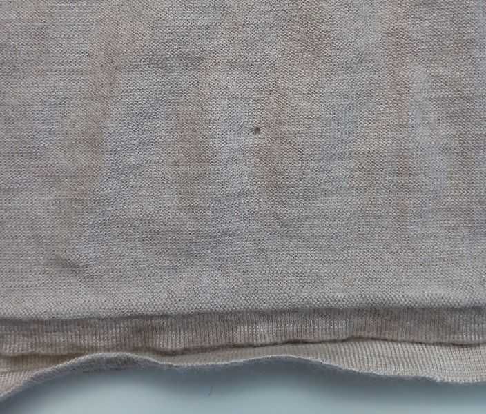 Безрукавка Brioni. Шёлк и кашемир. Размер 42.