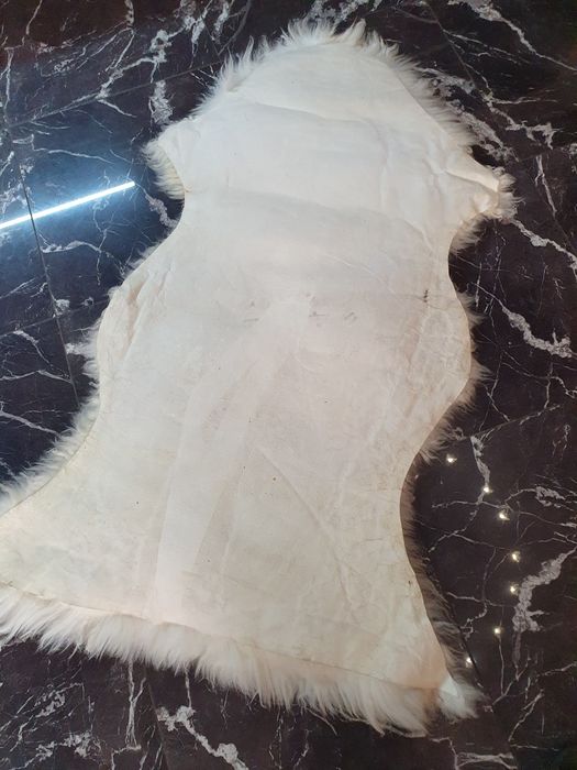 Меховой коврик овечка