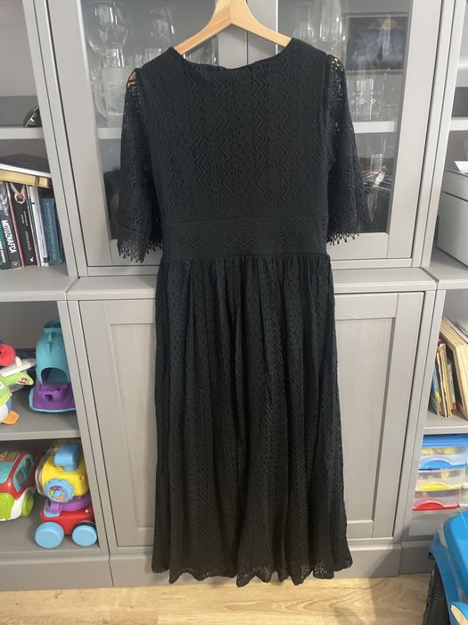 Czarna damska długa sukienka koronkowa elegancka rękawek