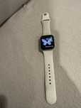 Apple Watch SE 1 gen A2352 mały defekt zbity