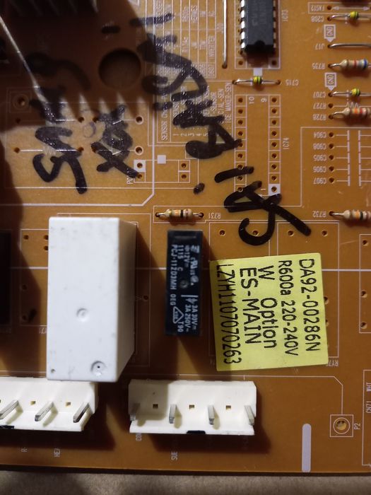 Модуль керування холодильником самсунг.