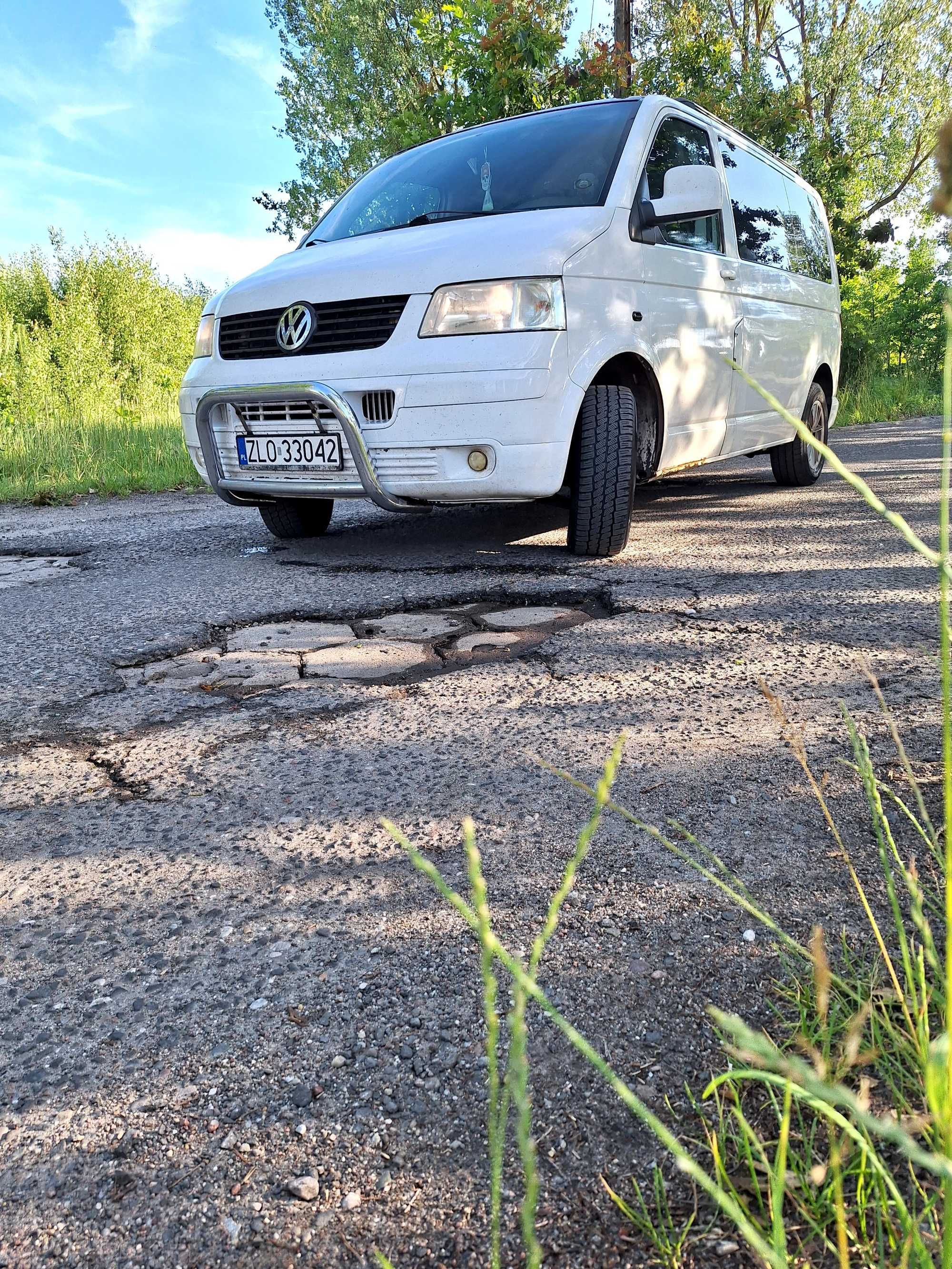 Volkswagen caravelle T5 9 osób 1.9.